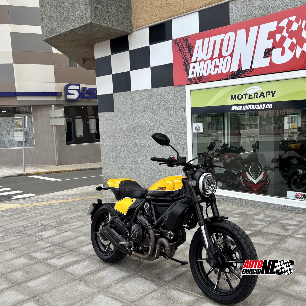 DUCATI, SCRAMBLER FULL THROTTLE