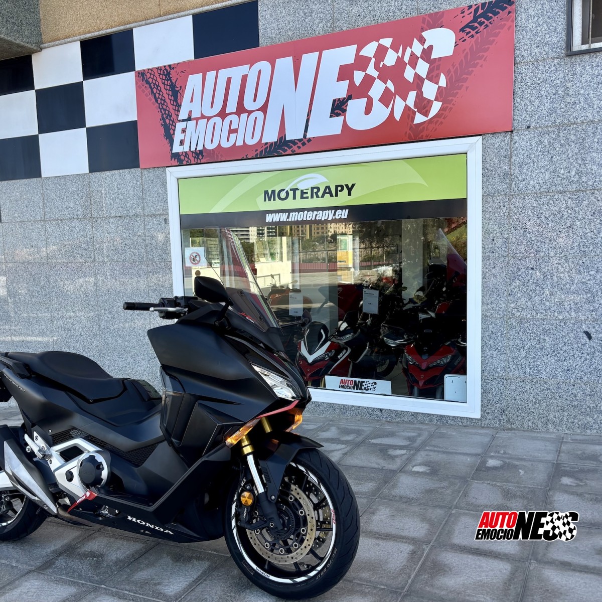 HONDA, FORZA  750 BLACK EDITION