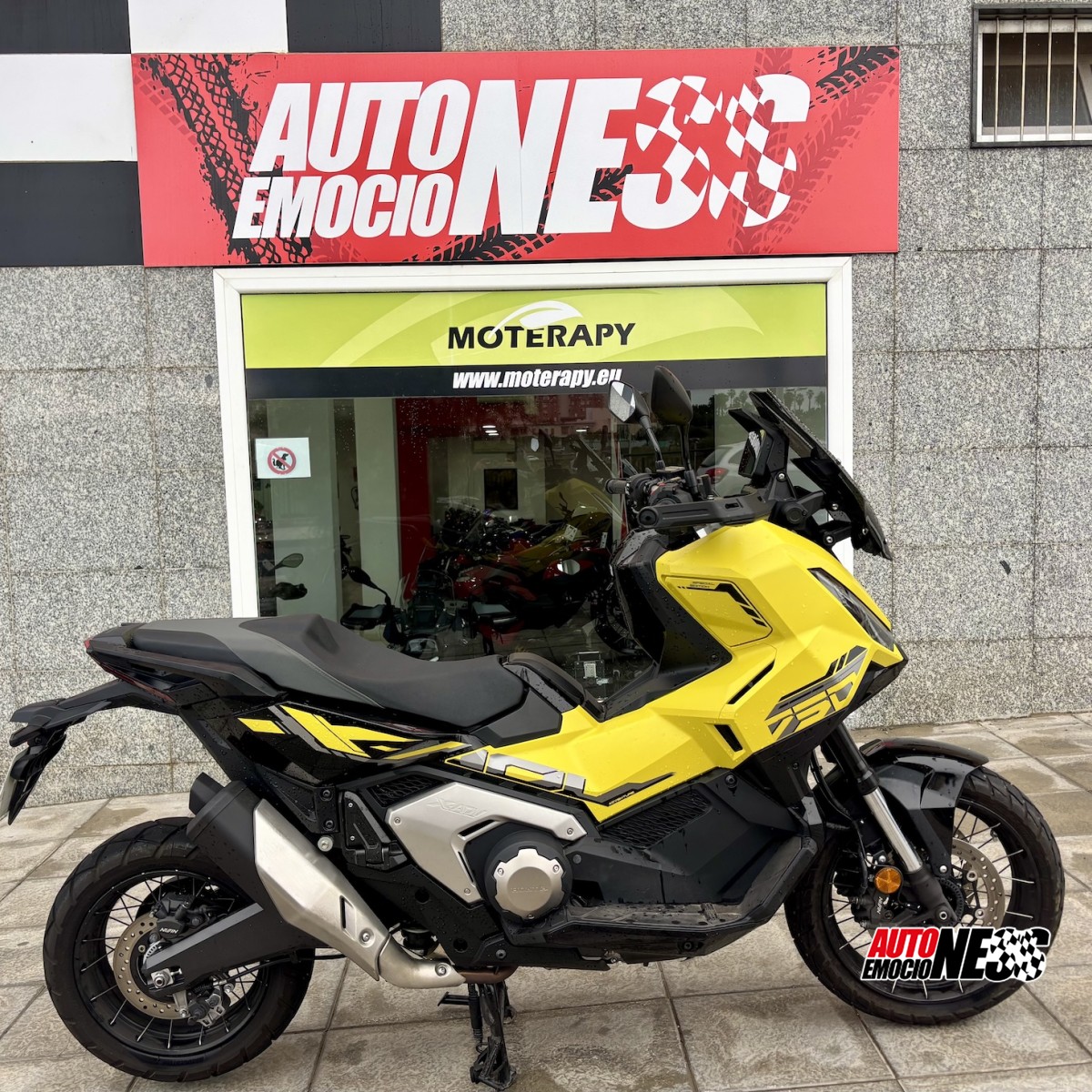 HONDA, X-ADV  SPECIAL VERSION