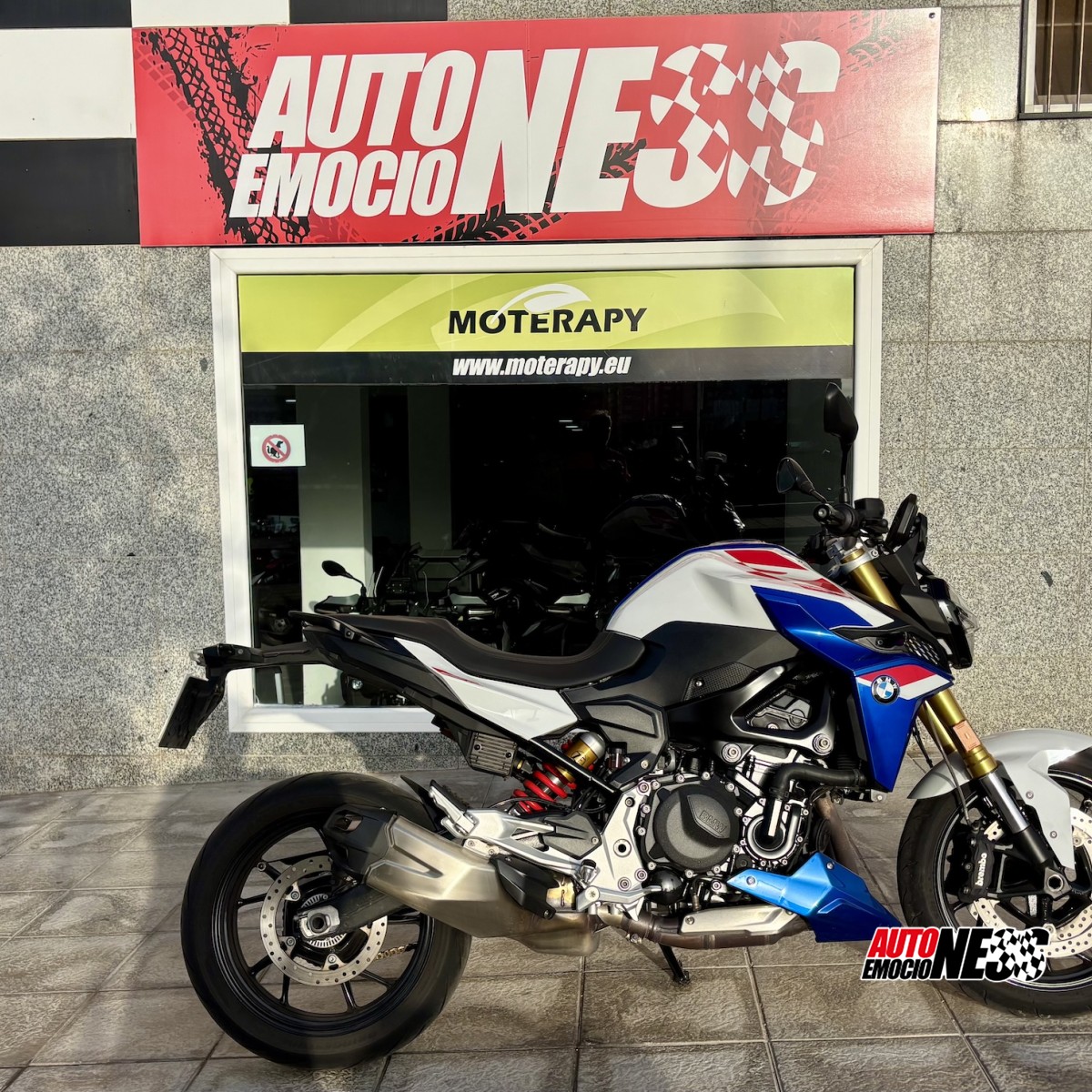 BMW, F 900 R